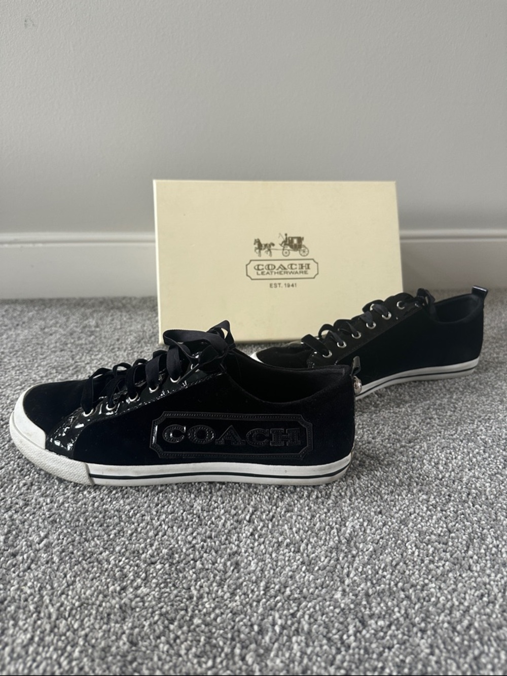 Coach Black Low-Top Logo Sneakers